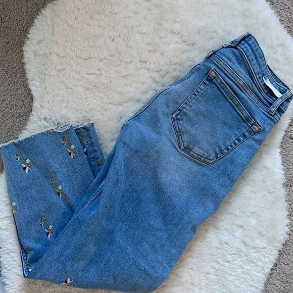 Pilcro And The Letterpress Size 25 Straight Leg Cropped Jeans Flowers On Bottom - Picture 4 of 10